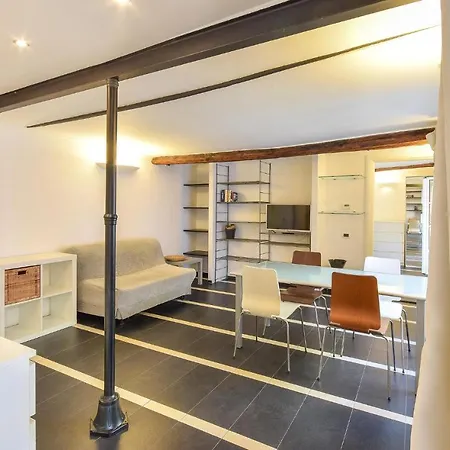 Apartment Beautiful In With Kitchenette Genoa