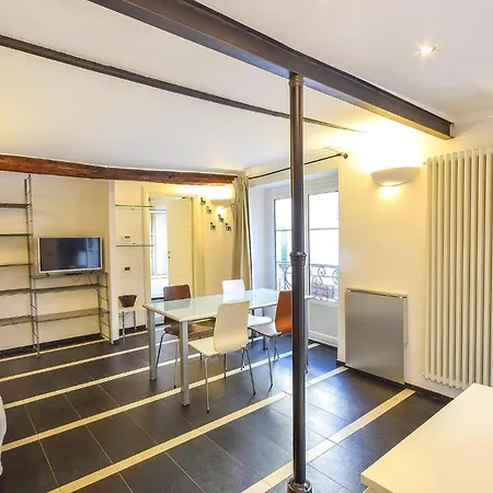 Beautiful In With Kitchenette