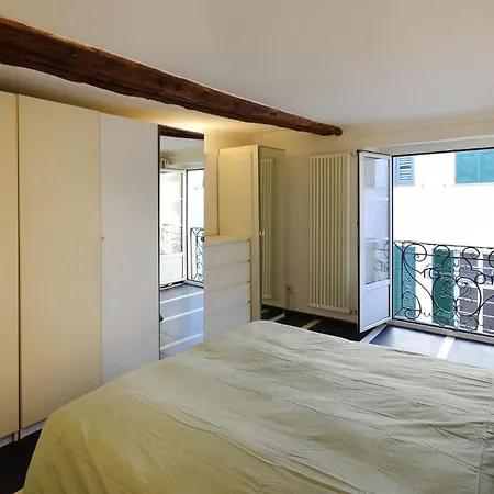 Beautiful In With Kitchenette Appartamento
